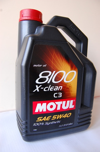 MOTUL OLEJ SILNIKOWY 5W40 5L 8100 X-CLEAN C3