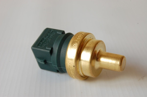 CZUJNIK TEMPERATURY AUDI,SEAT,SKODA,VW 059919051