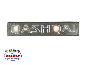 Emblemat znaczek logo NISSAN "QASHQAI" oryginał NISSAN nr wew. N01