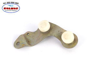 Dźwignia pośrednia cięgna gazu  FIAT 126p f126p Maluch 4115167